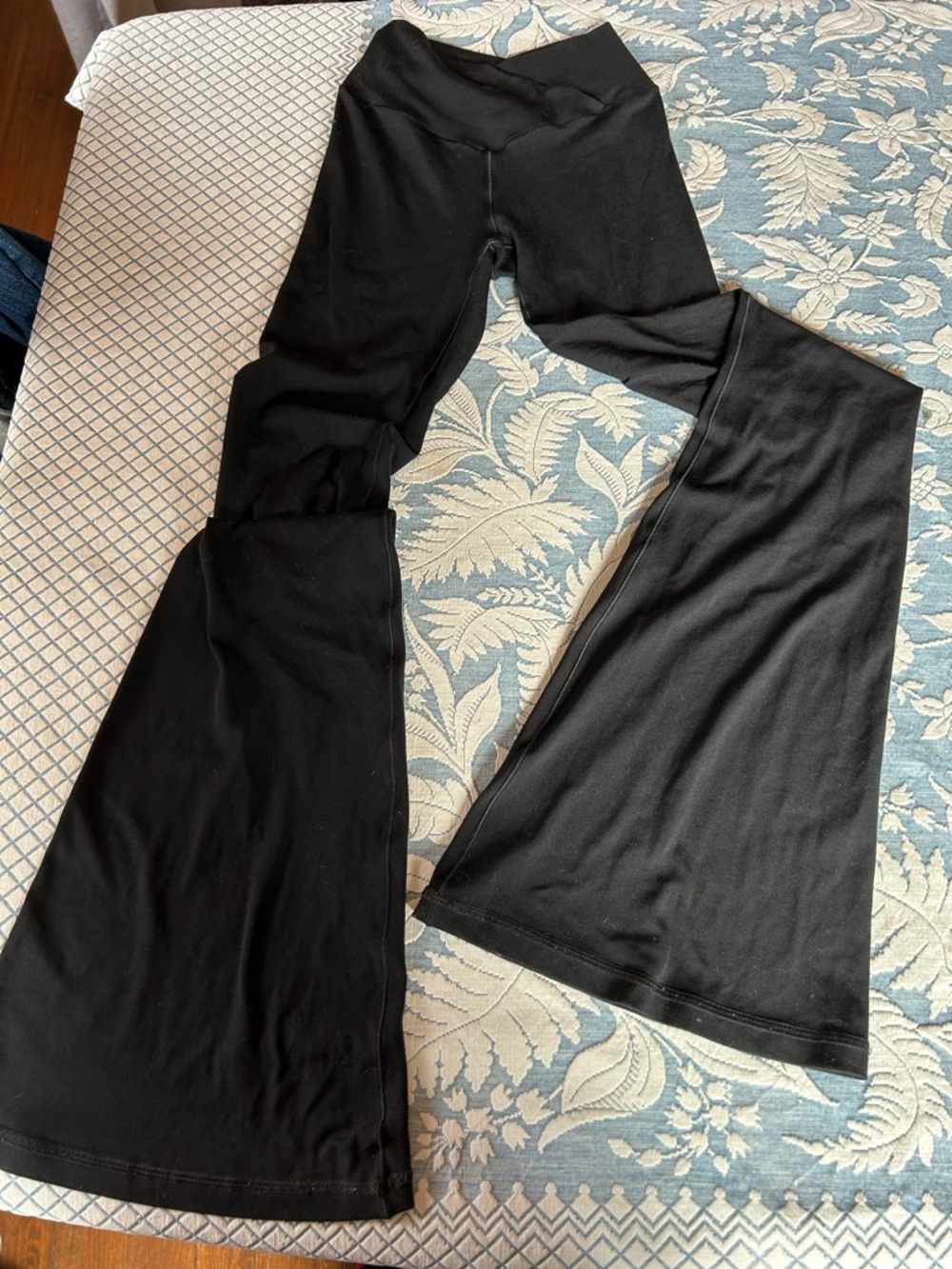 aerie Black Flared Leggings